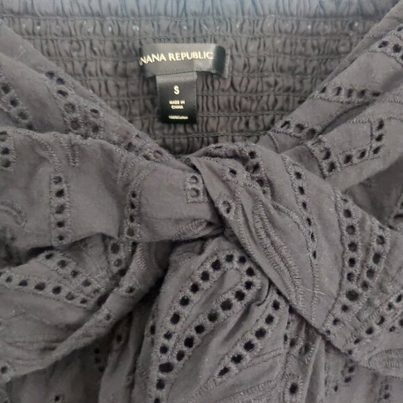 Banana Republic Puffy Sleeve Black Top Small Deep V Neck Flirty Cotton Like New - Picture 11 of 13